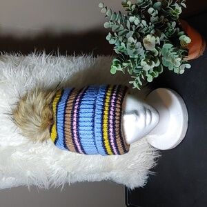NWT AERIE MULTI STRIPED KNIT HAT TOQUE WITH FAUX FUR POMPOM